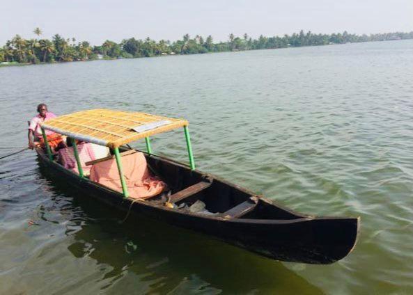 Abru'S Holidays Alappuzha Εξωτερικό φωτογραφία